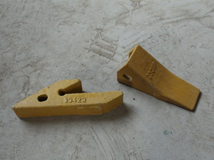 834-23 Adattatore per benna H&L con fondo lungo e flangia